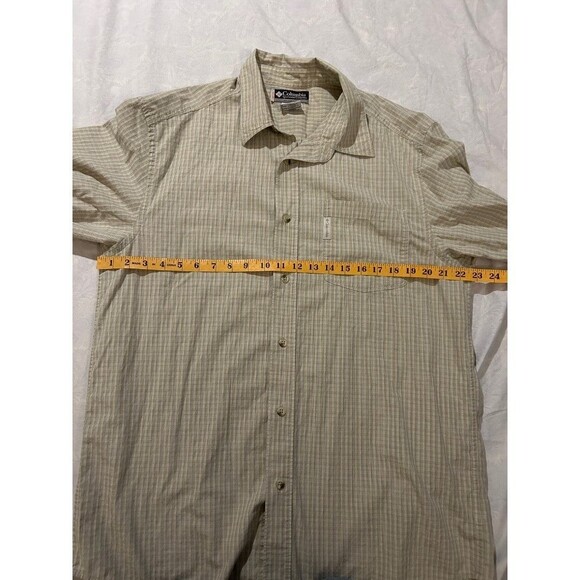Columbia mens Short Sleeve Button Up and TShirt Lot Size L - Picture 5 of 12